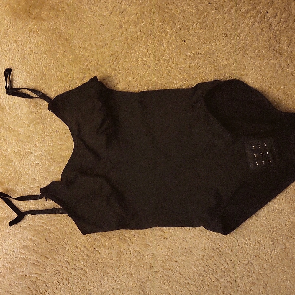 (NWT)Ploppy dolly women's body suit shapewear still n plastic bag